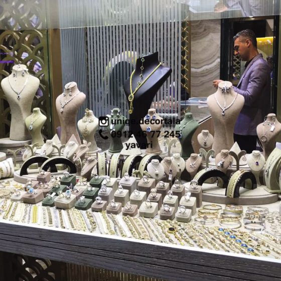ویترین جواهر فروشی دکور گالری لوکس و شیک
