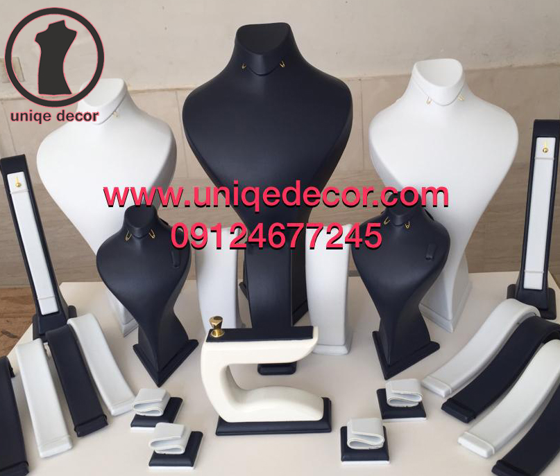 طراحی ست مانکن دکور ویترین مغازه طلا فروشی